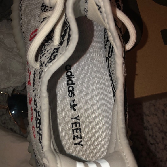 Yeezy Boost 350 V2 'Zebra' - Picture 6 of 6